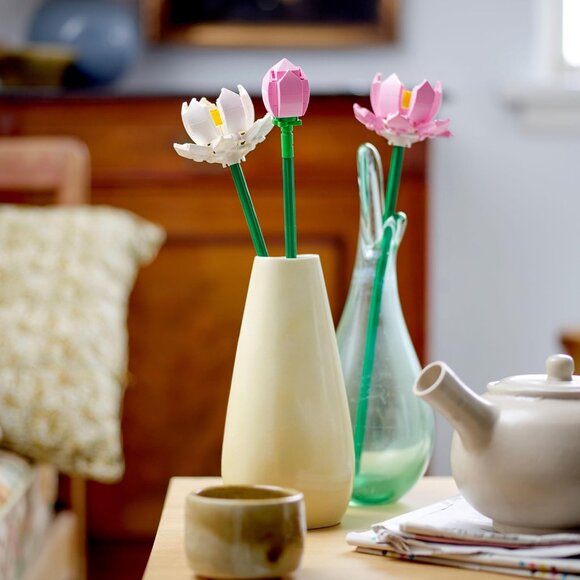 NEW LEGO Lotus Flower Decor Display Bouquet 40647 Stocking Stuffer Christmas Gif - Picture 7 of 13